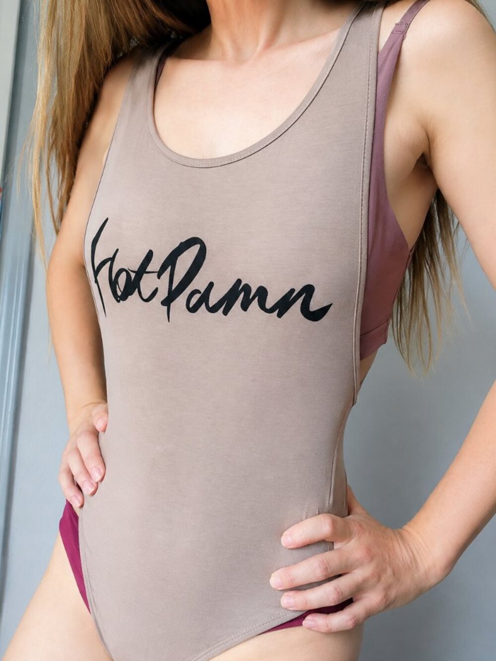 Sleeveless Tan Graphic Bodysuit Size s